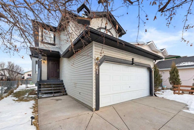 61 Applemont Place Se, Calgary