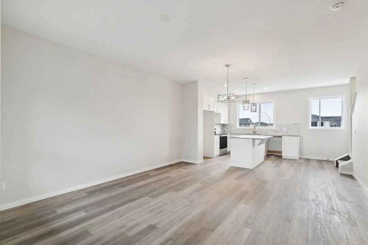 704, 81 Midtown Boulevard Southwest, Airdrie – Residential Row/Townhouse Listing Photo 5