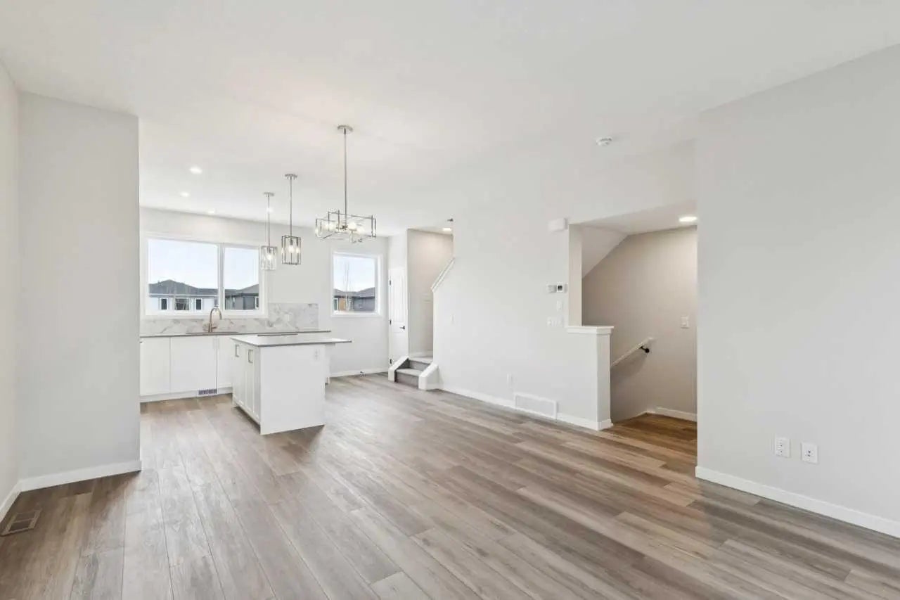 704, 81 Midtown Boulevard Southwest, Airdrie – Residential Row/Townhouse Listing Photo 6