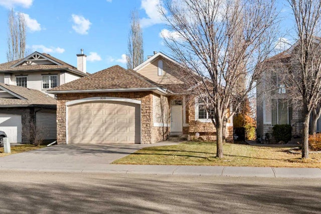 938 Panorama Hills Drive Nw, Calgary