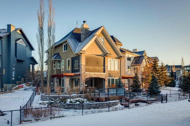 135 Coopers Hill Sw, Airdrie