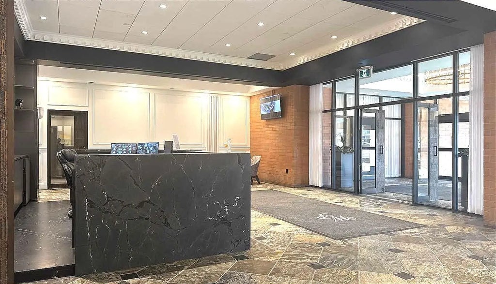 405, 1100 8 Avenue Sw, Calgary