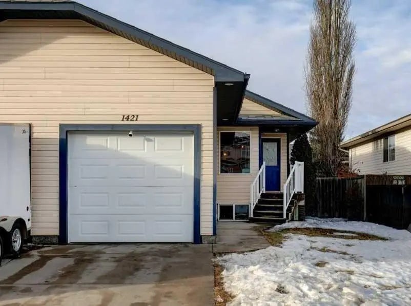 1421 Strathcona Way , Strathmore