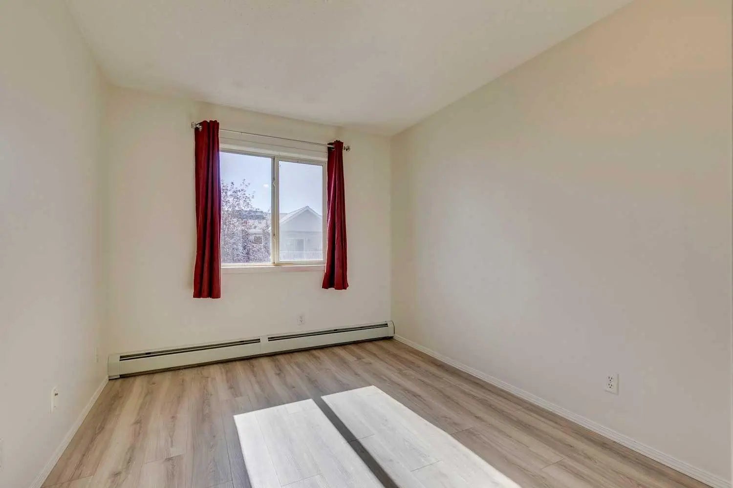 301, 7301 Valleyview Park Southeast, Calgary – Residential Apartment Listing Photo 25