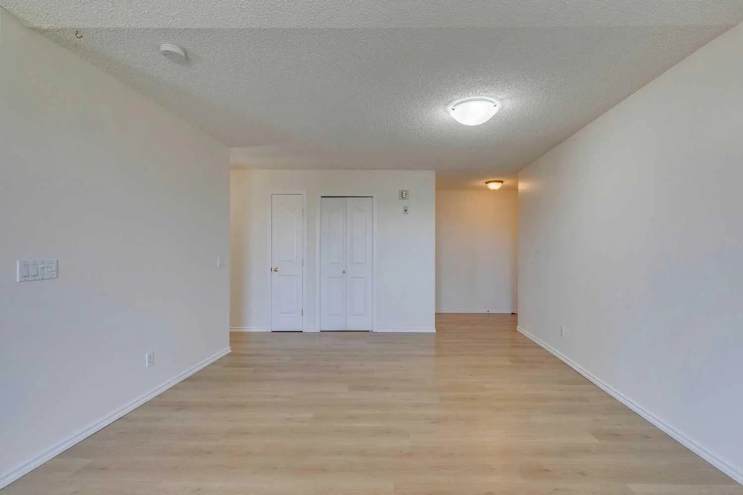 301, 7301 Valleyview Park Southeast, Calgary – Residential Apartment Listing Photo 8