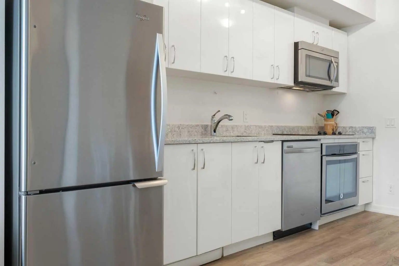 1503, 450 8 Avenue Southeast, Calgary – Residential Apartment Listing Photo 5