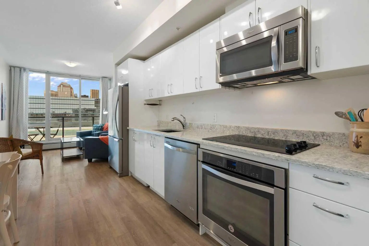 1503, 450 8 Avenue Southeast, Calgary – Residential Apartment Listing Photo 7