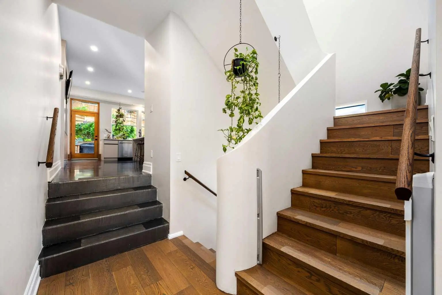 1129 Maggie Street Southeast, Calgary – Residential Detached Listing Photo 9