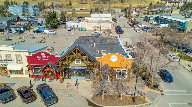 107 First Avenue W, Cochrane