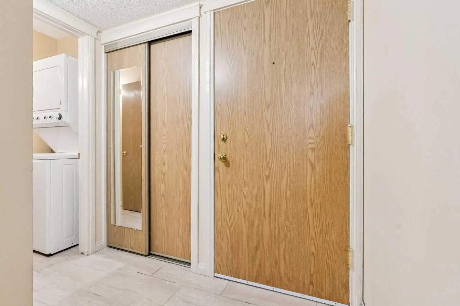 103, 2011 University Drive Northwest, Calgary – Residential Apartment Listing Photo 4