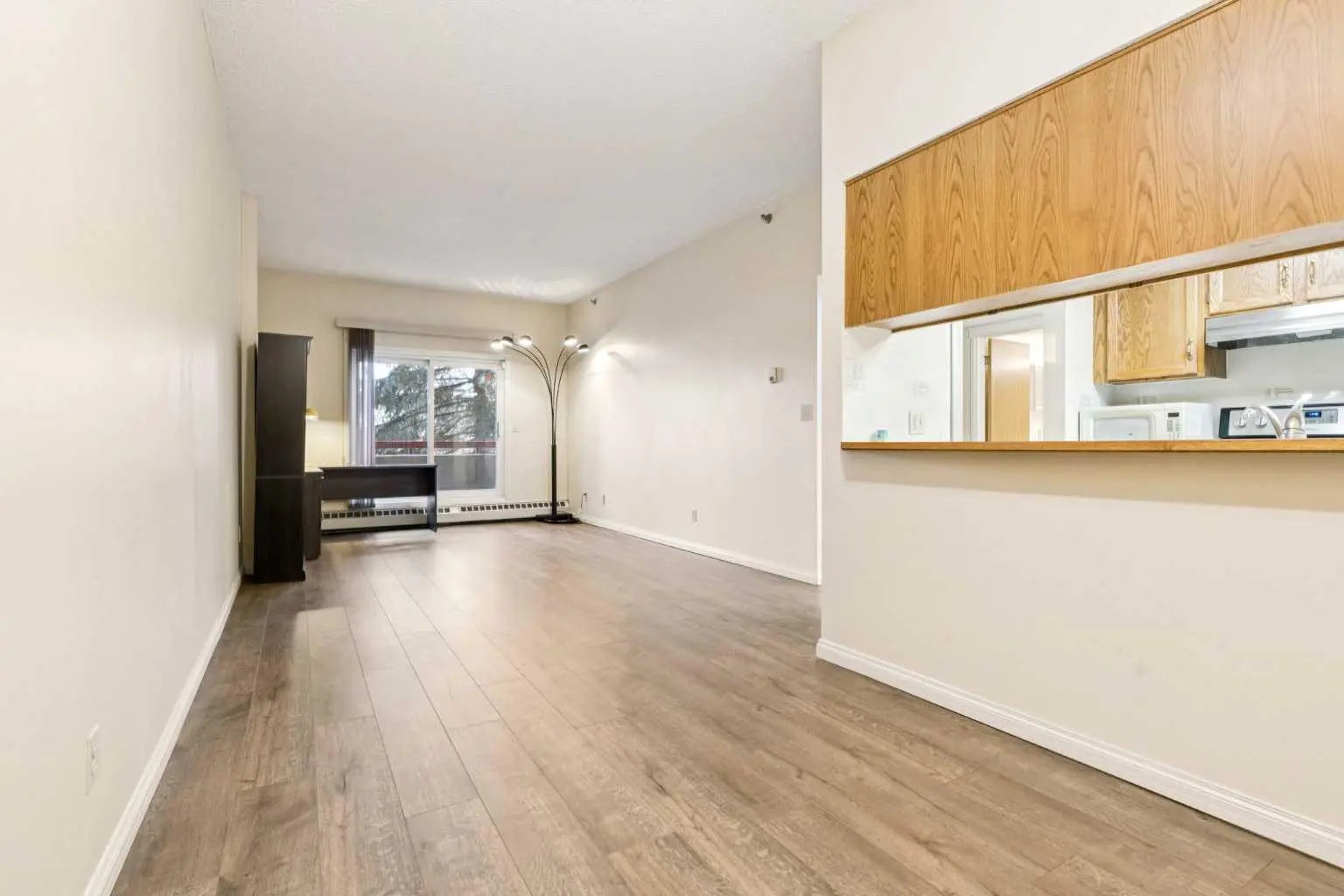 103, 2011 University Drive Northwest, Calgary – Residential Apartment Listing Photo 9