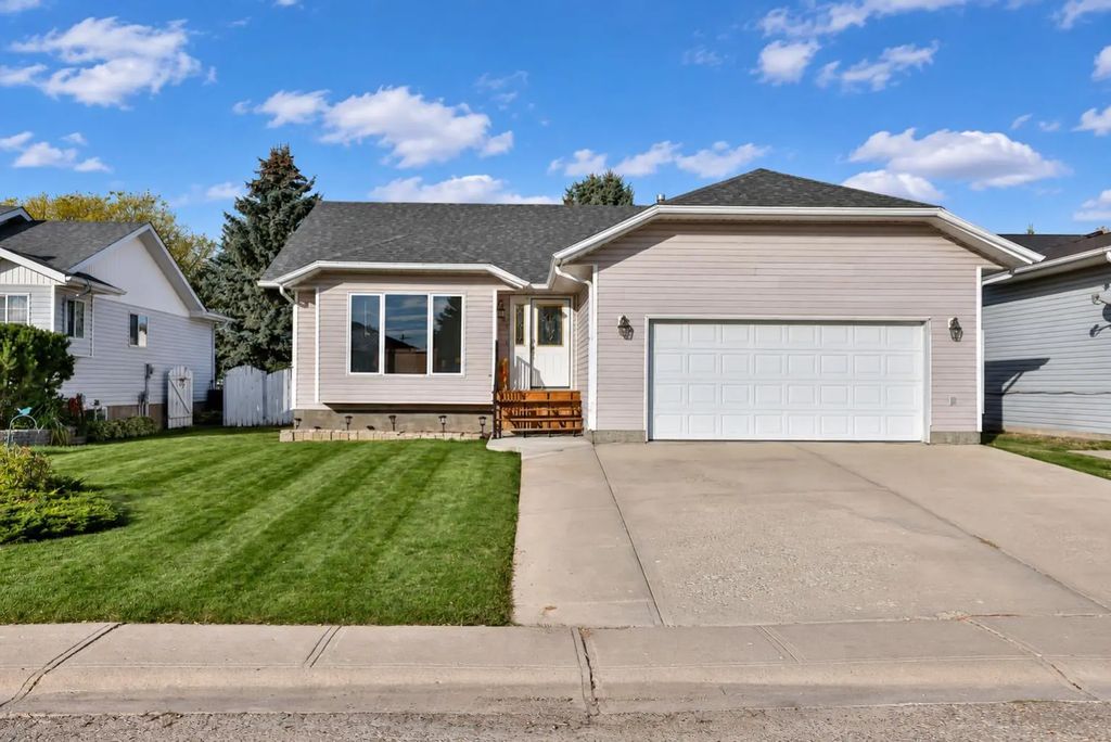 105 Aspen Way , Vulcan