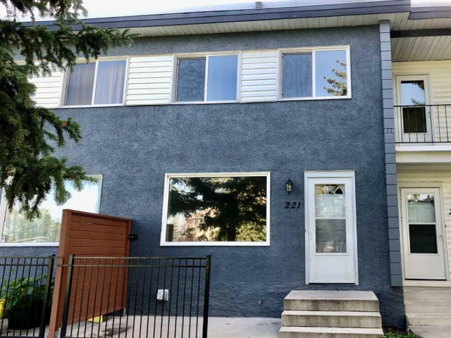 221, 2211 19 Street Ne, Calgary