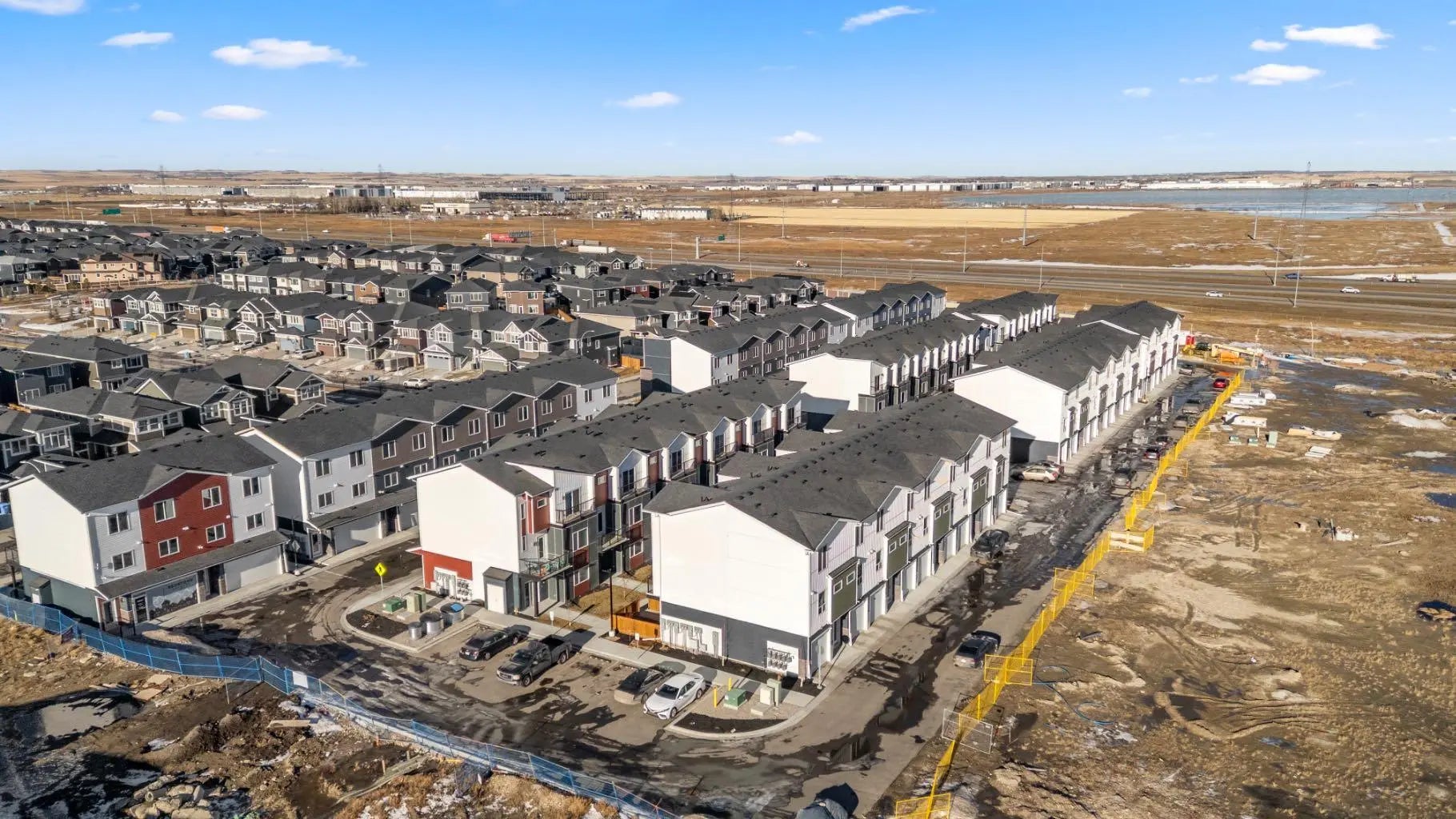 312 Red Sky Villas Northeast, Calgary – Residential Row/Townhouse Listing Photo 2