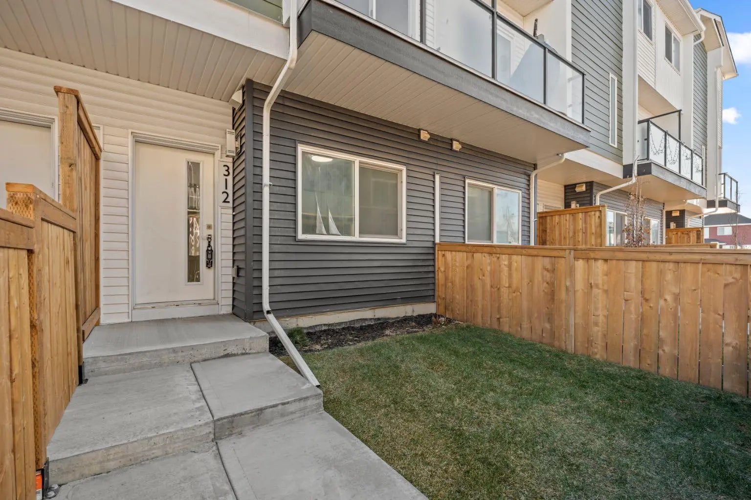 312 Red Sky Villas Northeast, Calgary – Residential Row/Townhouse Listing Photo 4