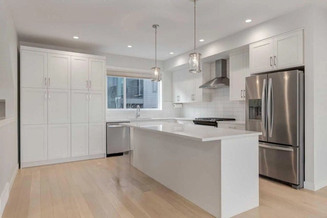 819 Shawnee Terrace Sw, Calgary