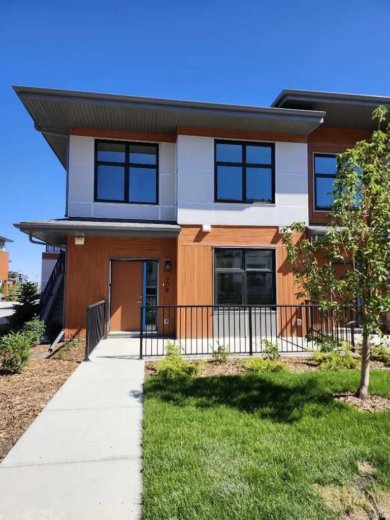 6-8, 400 Belmont Street , Calgary