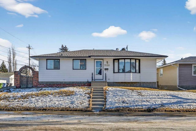 7228 Huntridge Hill Ne, Calgary