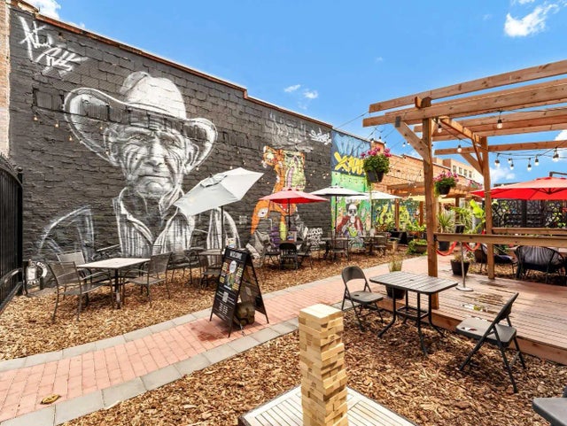 651 2 Street Se, Medicine Hat