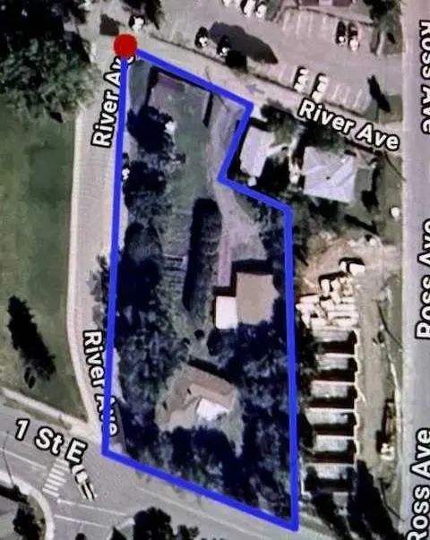 220 First Street E, Cochrane – Residential Detached Listing Photo 2
