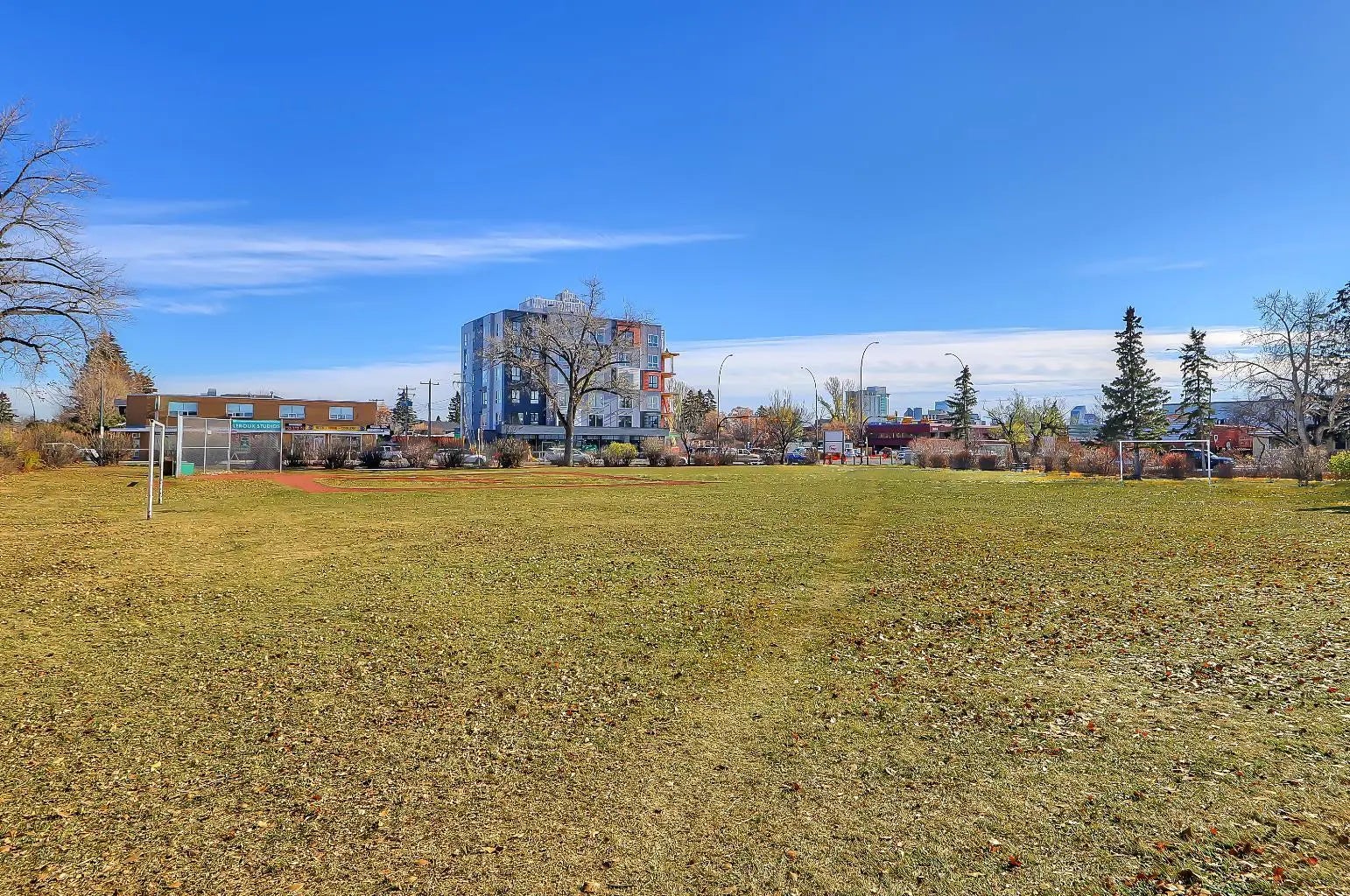 2709 18 Street Northwest, Calgary – Residential Semi Detached (Half Duplex) Listing Photo 8