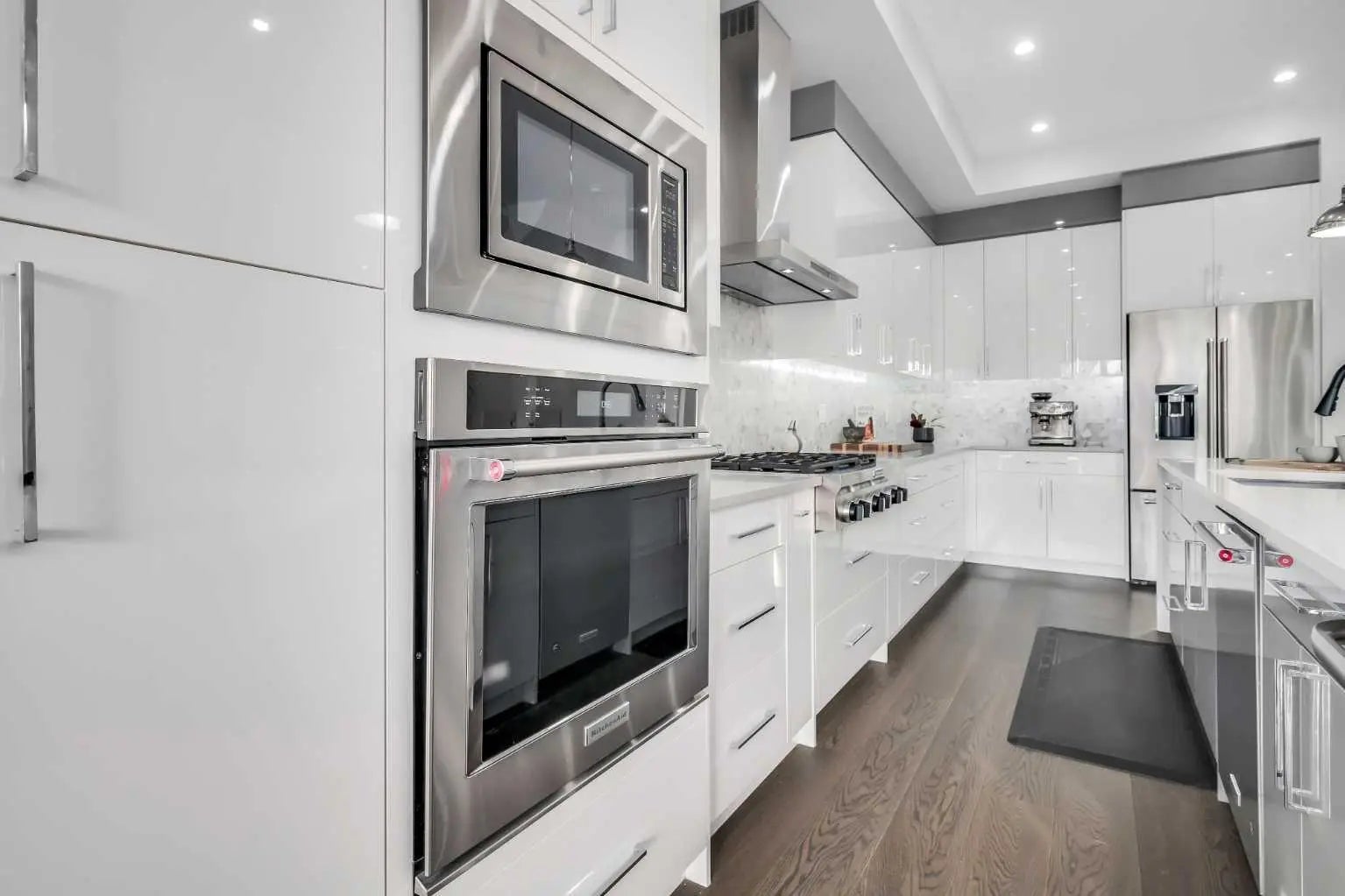 2415 25 Avenue Northwest, Calgary – Residential Detached Listing Photo 5