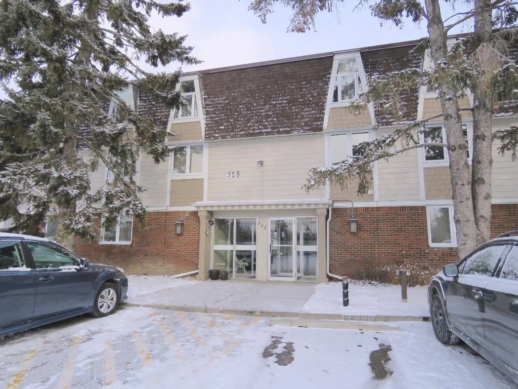 204, 328 Cedar Crescent Sw, Calgary