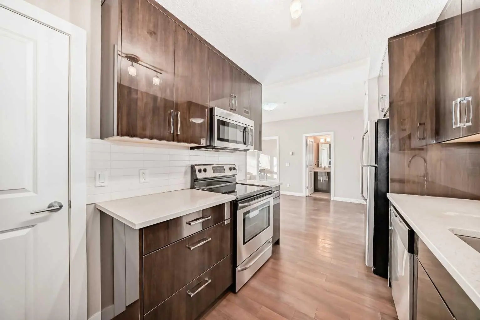 206, 607 17 Avenue Northwest, Calgary – Residential Apartment Listing Photo 6