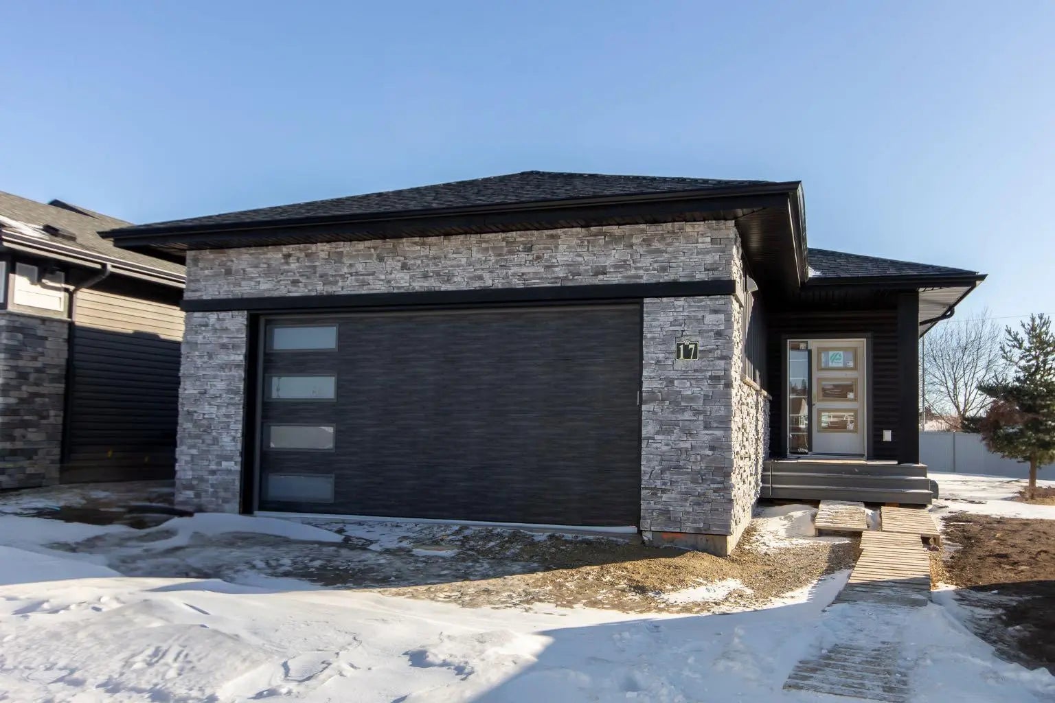 Photo of Listing #A2280209