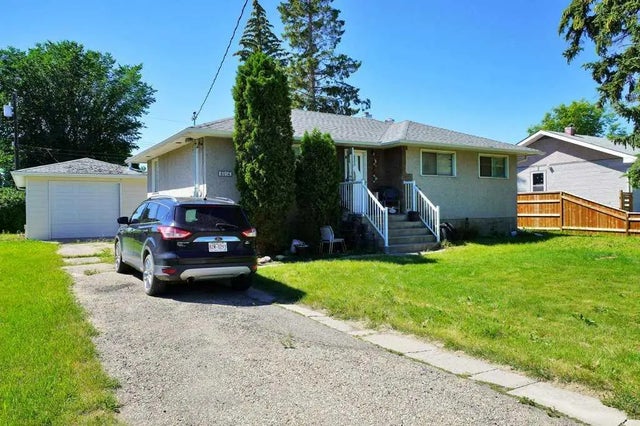 6014 56 Avenue , Red Deer