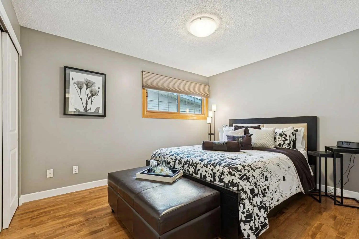 8 Vardana Place Northwest, Calgary – Residential Detached Listing Photo 23