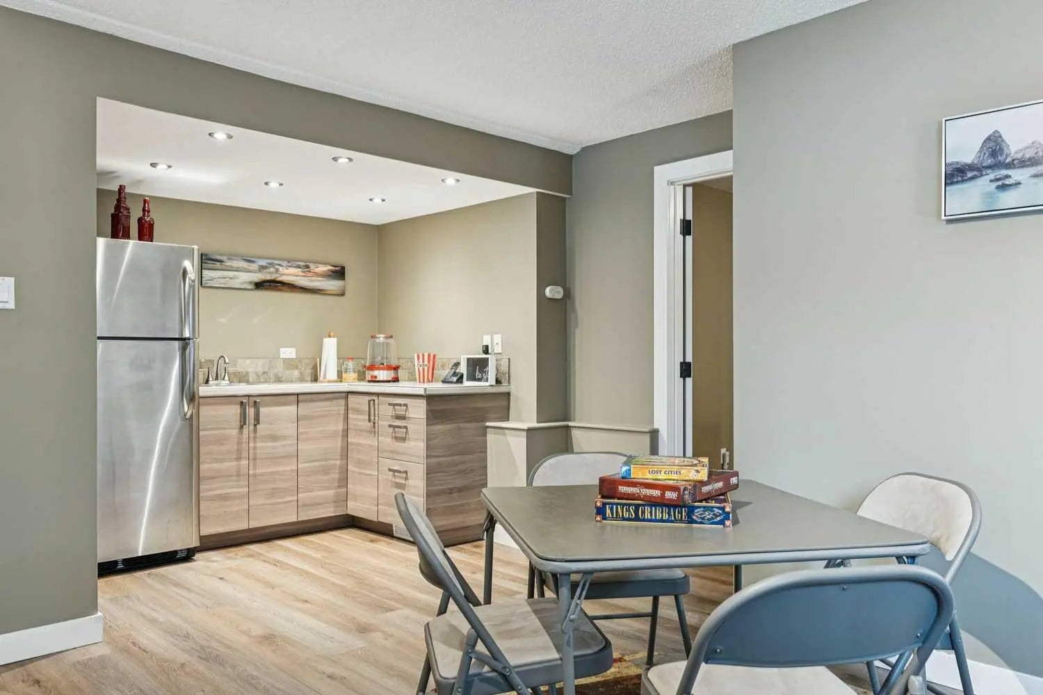 8 Vardana Place Northwest, Calgary – Residential Detached Listing Photo 28