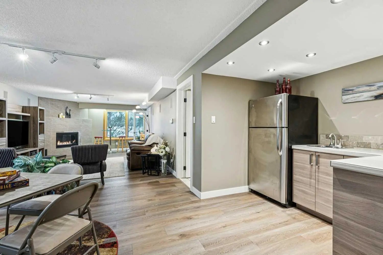 8 Vardana Place Northwest, Calgary – Residential Detached Listing Photo 29