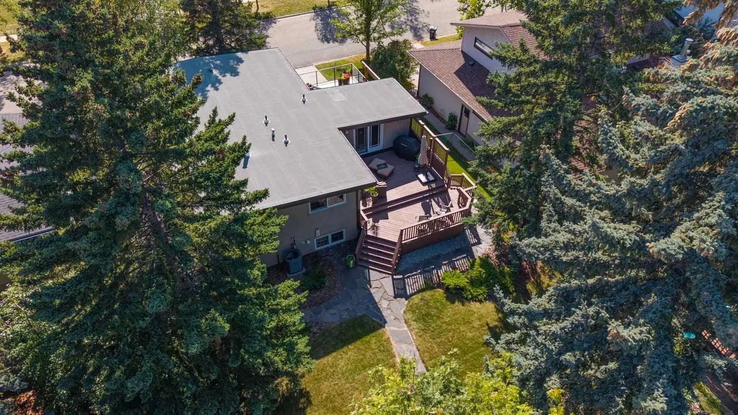 8 Vardana Place Northwest, Calgary – Residential Detached Listing Photo 45