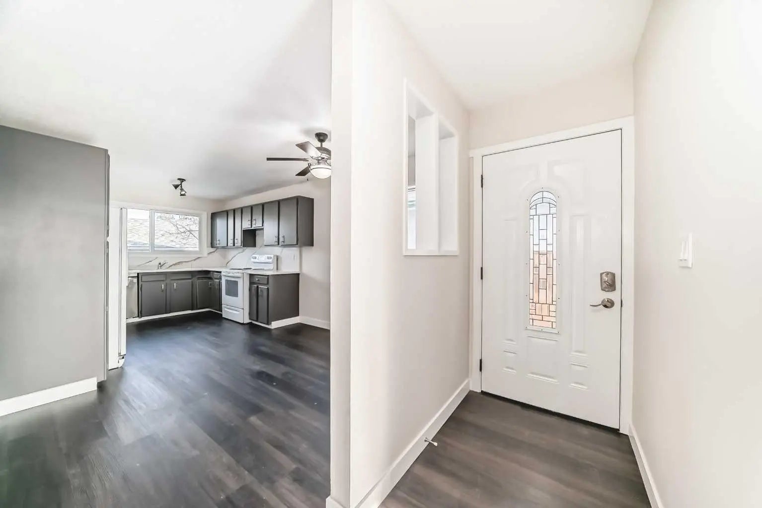 404 Acacia Drive Southeast, Airdrie – Residential Detached Listing Photo 3