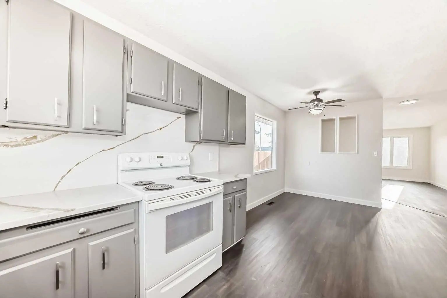 404 Acacia Drive Southeast, Airdrie – Residential Detached Listing Photo 5