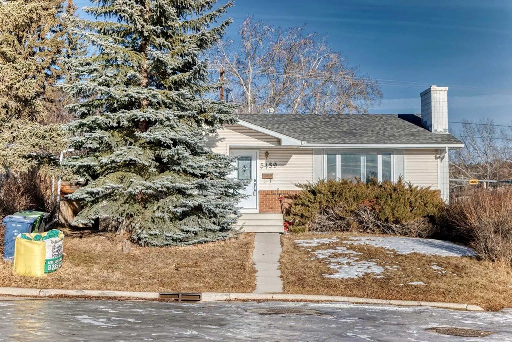 5439 Dalrymple Crescent Nw, Calgary