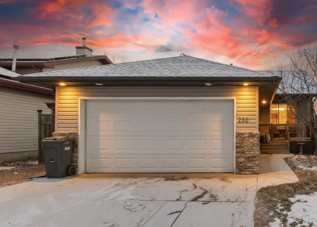 230 Aspen Creek Crescent , Strathmore