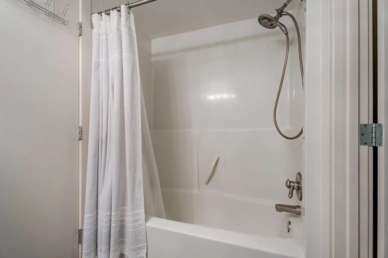 101, 3704 15a Street Southwest, Calgary – Residential Apartment Listing Photo 22