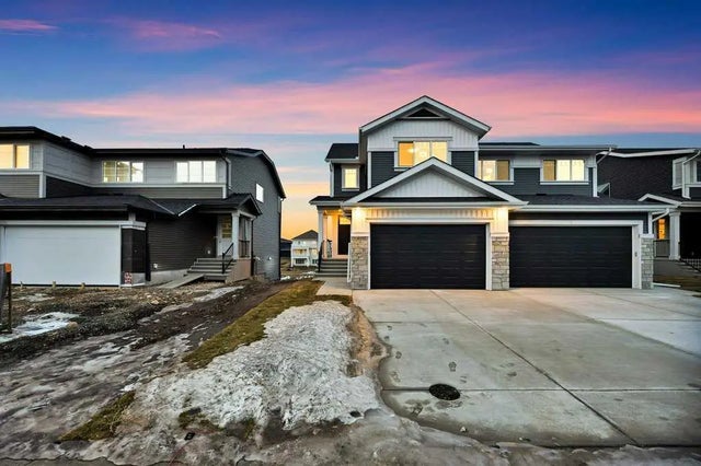 561 Chelsea Gardens , Chestermere