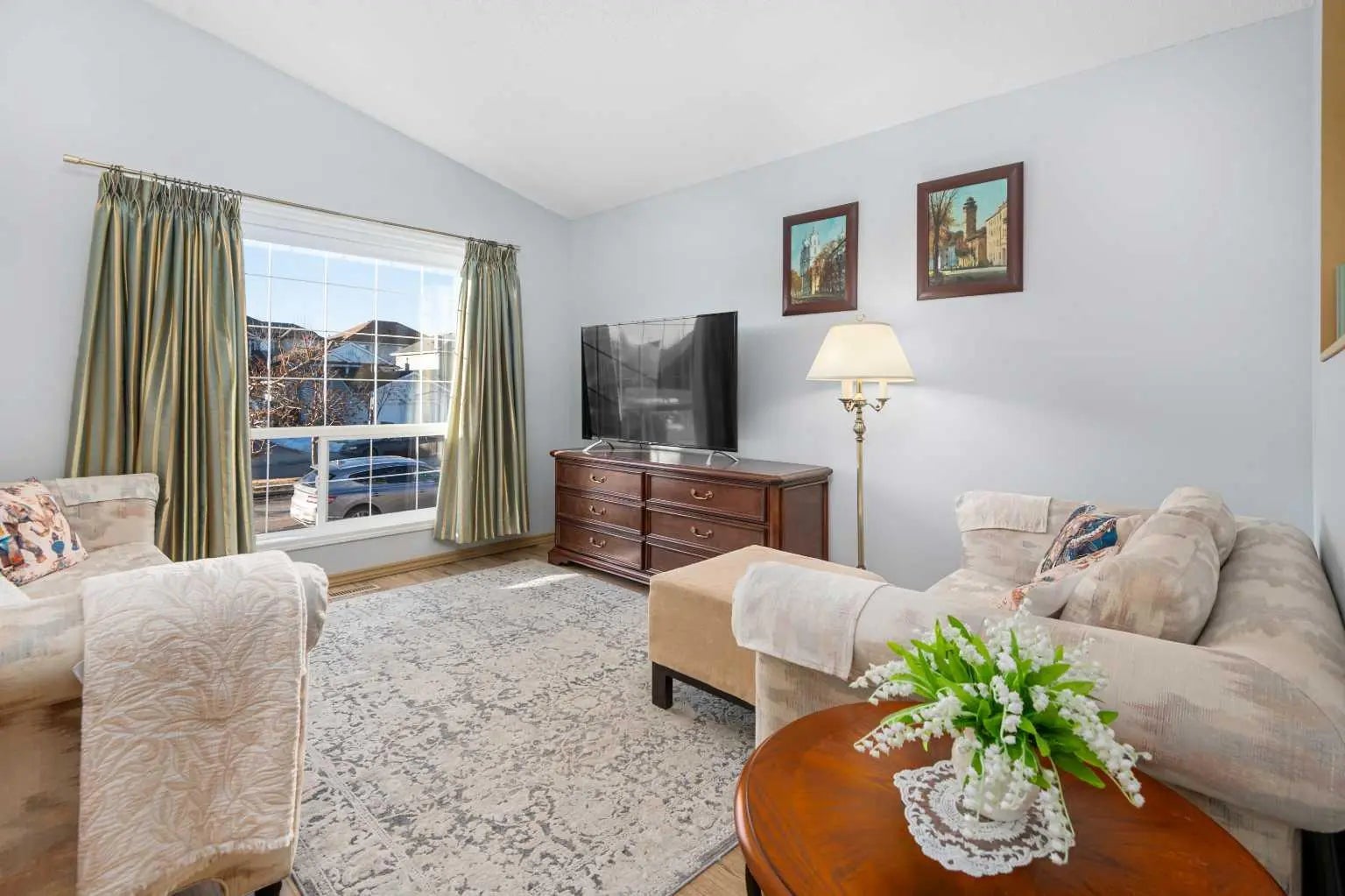 118 Bridleridge Way Southwest, Calgary – Residential Detached Listing Photo 6