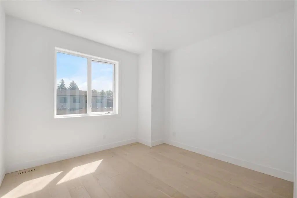 2902 14 Avenue , Calgary – Residential Row/Townhouse Listing Photo 18