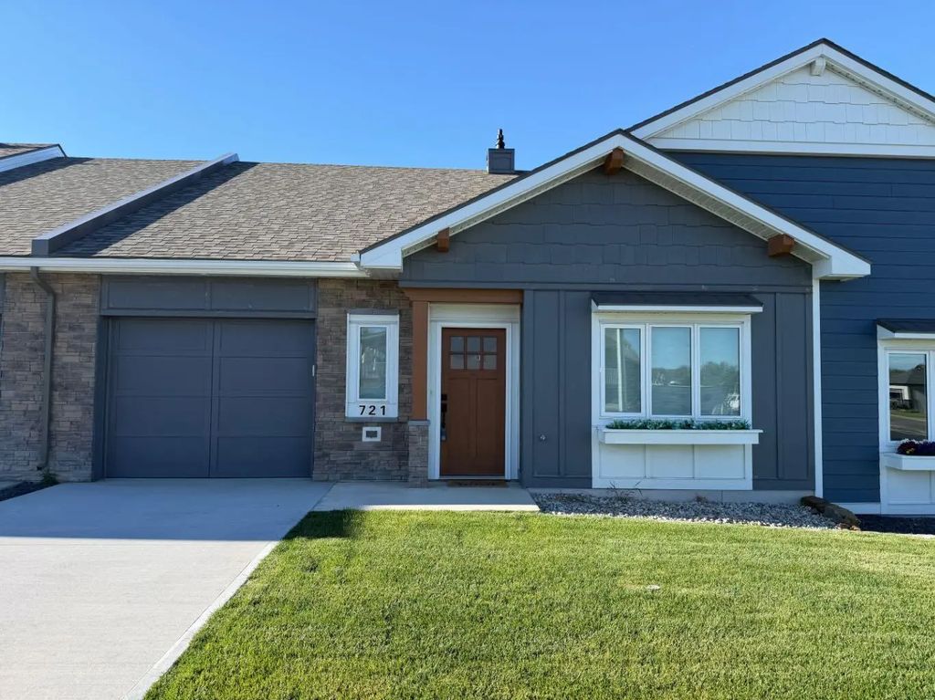 721 7 Avenue W, Cardston