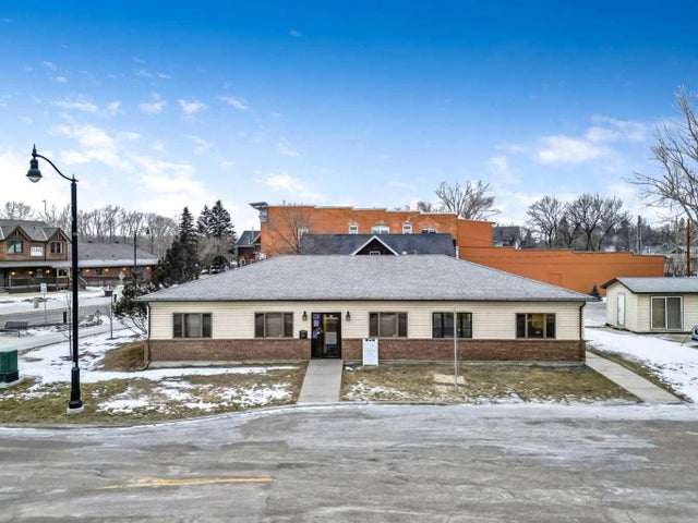 Okotoks Real Estate Listing: 68 North Railway Street , Heritage Okotoks