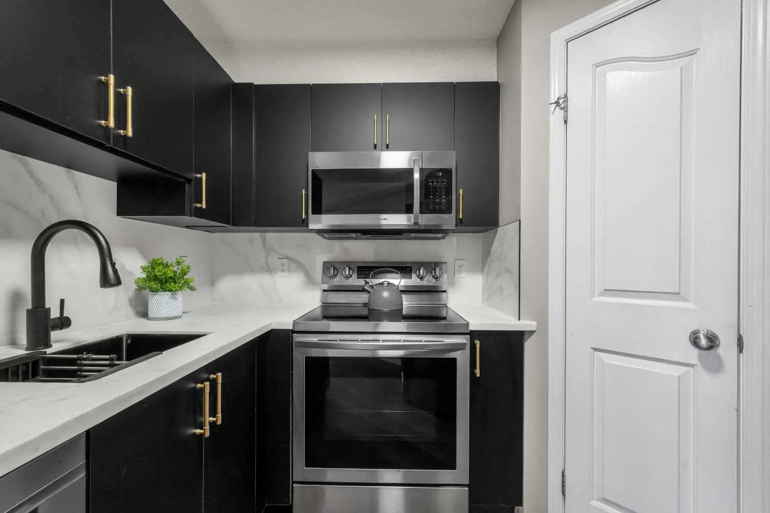 1411, 10 Prestwick Bay Southeast, Calgary – Residential Apartment Listing Photo 11