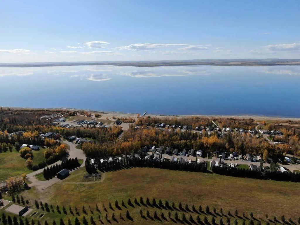 144 41310 Range Road 282  , Rural Lacombe County