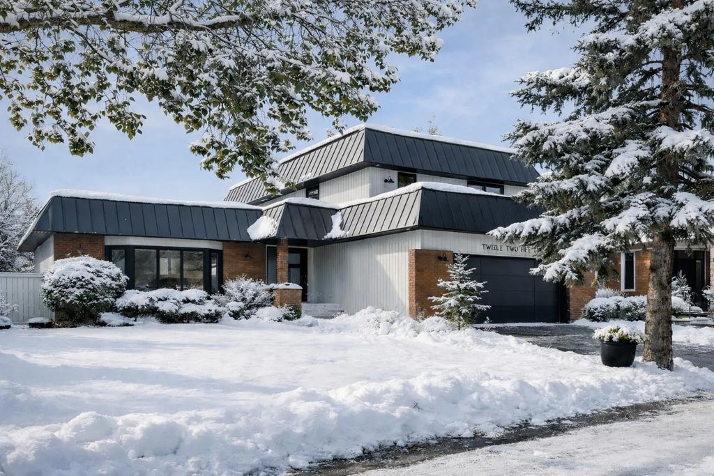 12215 Lake Erie Way Se, Calgary