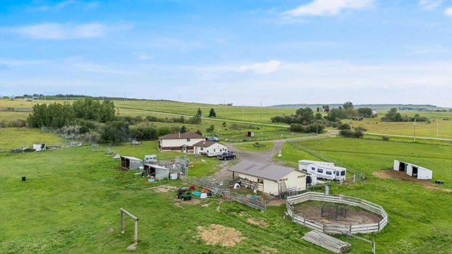 378052 16 Street W, Okotoks