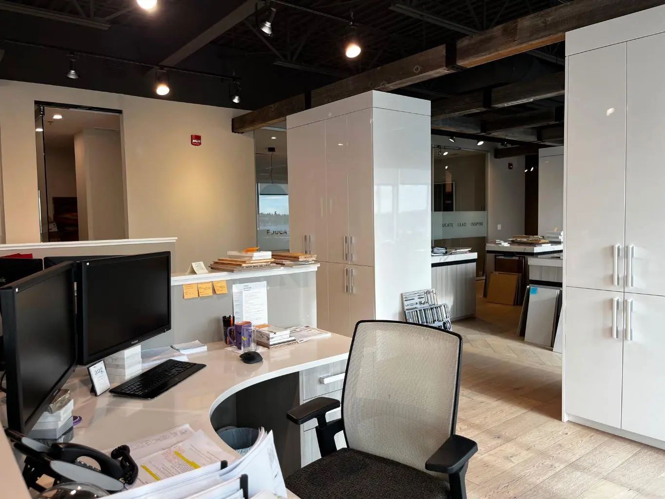 305 3223 5 Avenue Northeast, Calgary – Commercial Office Listing Photo 6