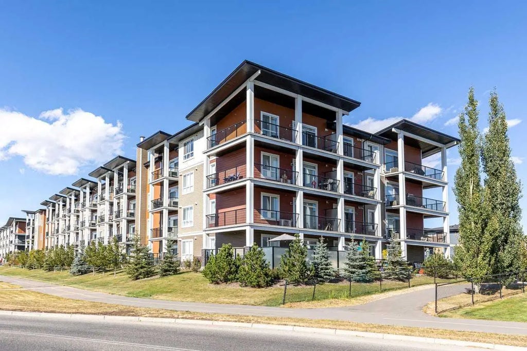 112, 40 Walgrove Walk Se, Calgary